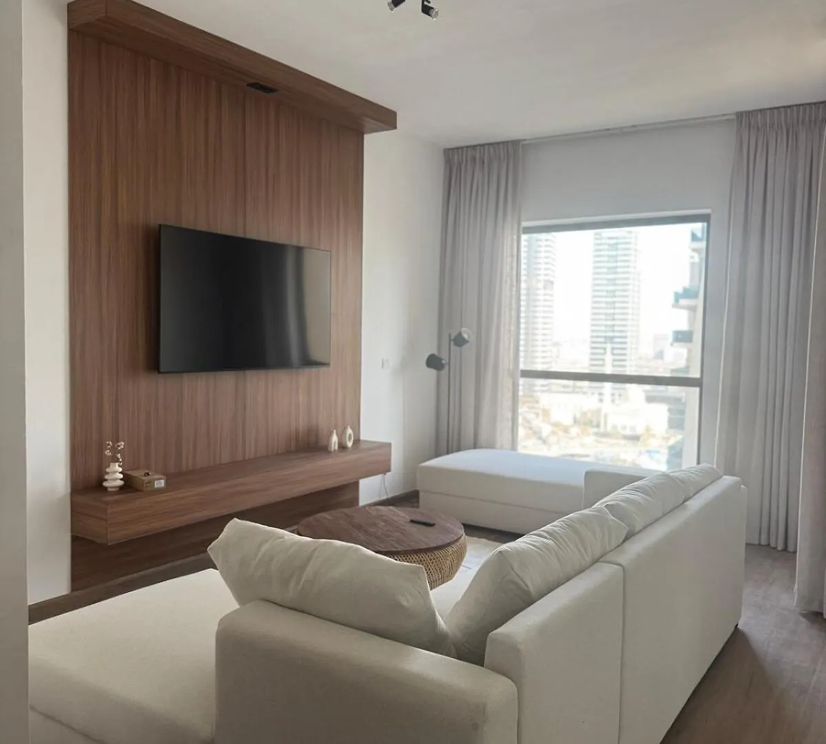 2Br Close To The Beach - Projector Nights Dubai Apartment