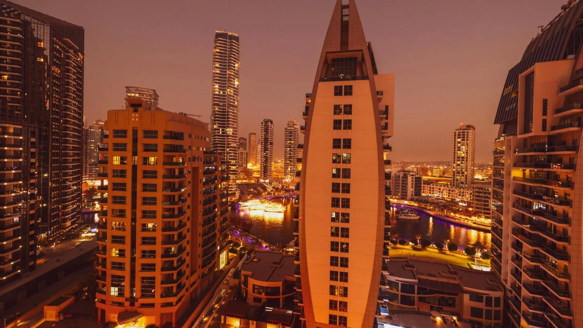 Apartment 2Br Close To The Beach - Projector Nights Dubai