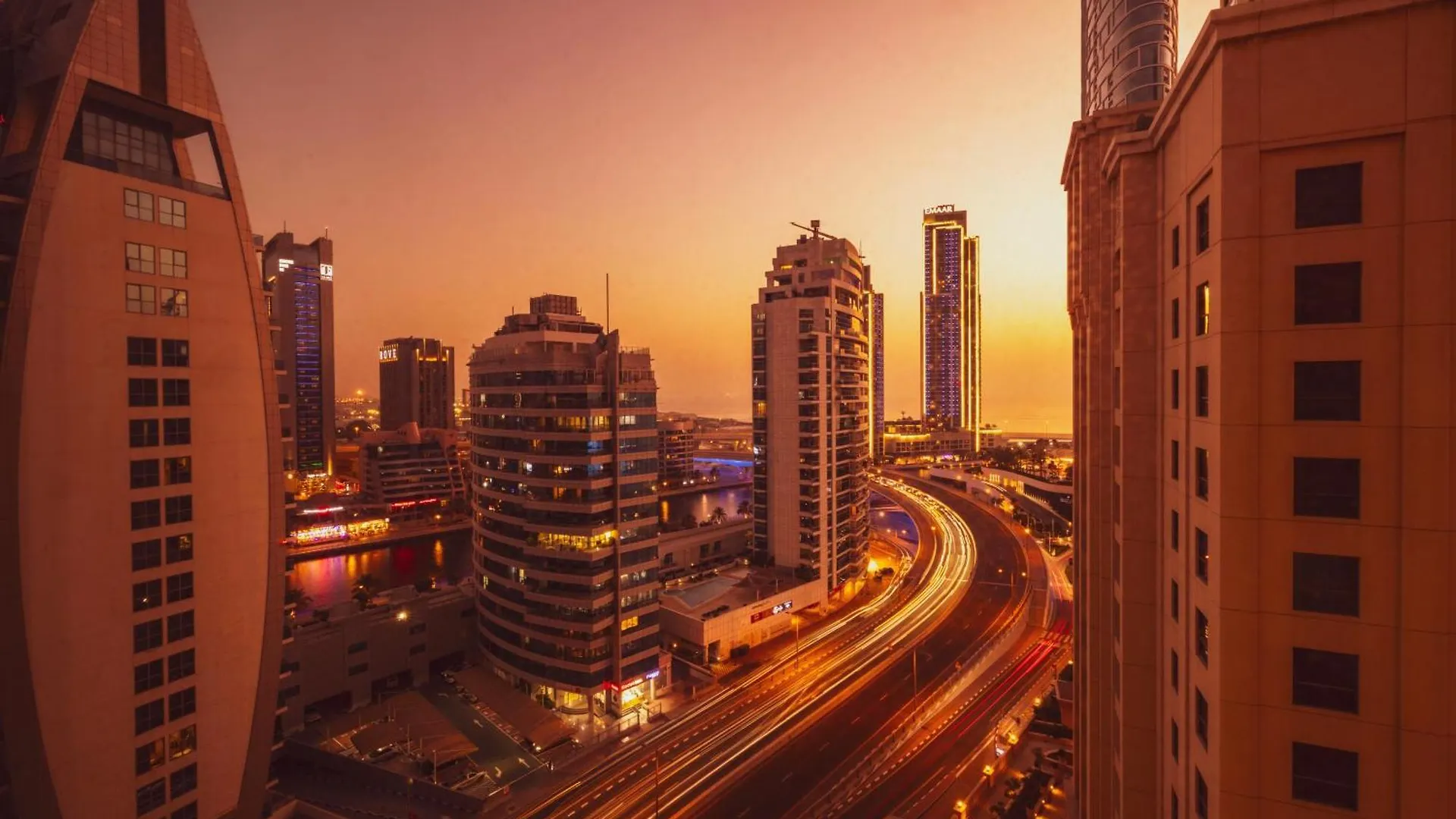 2Br Close To The Beach - Projector Nights Dubai United Arab Emirates
