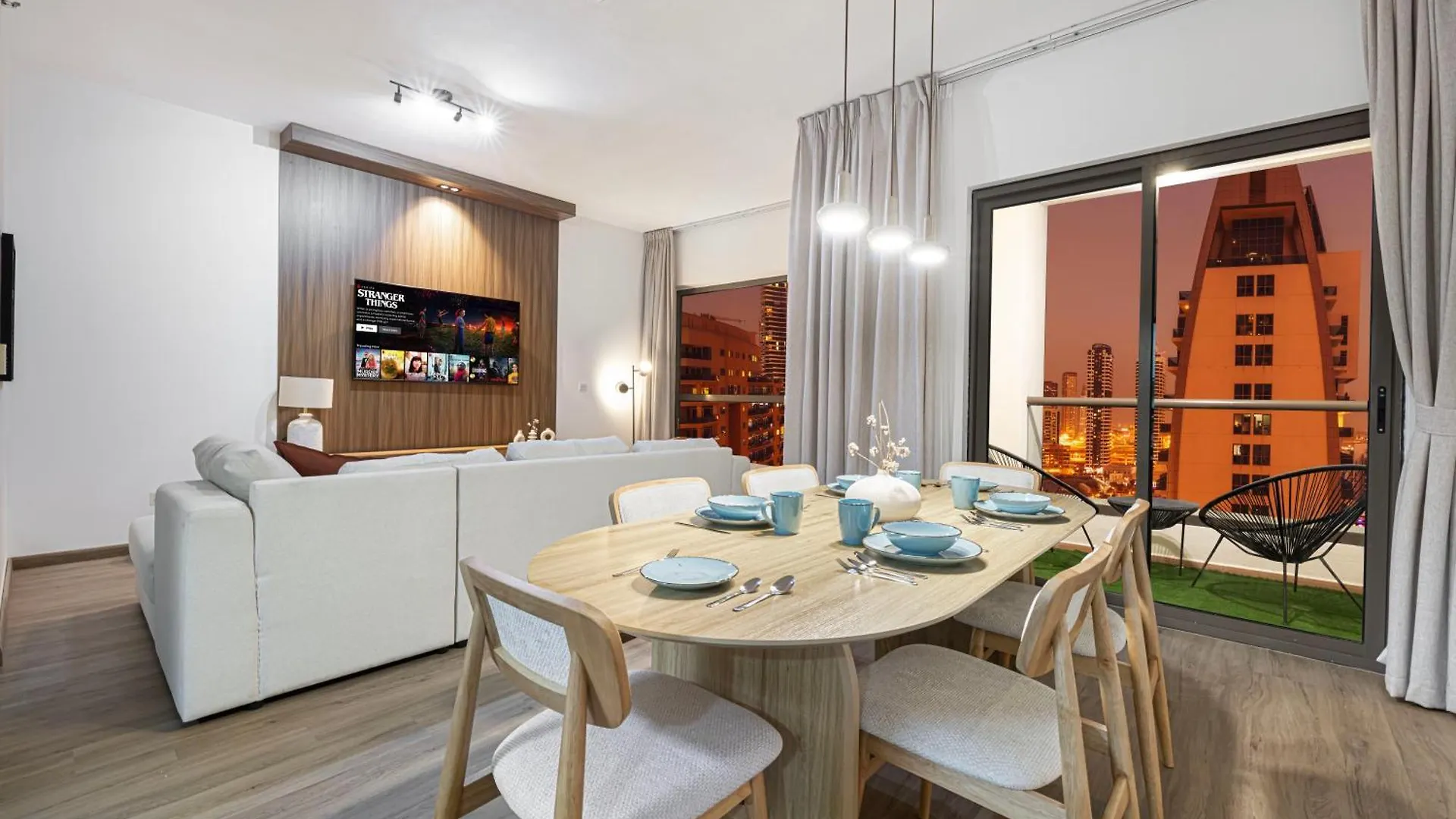 2Br Close To The Beach - Projector Nights Dubai Apartment
