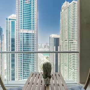 شقة Higuests - Spacious Next To Harbour & Marina, دبي